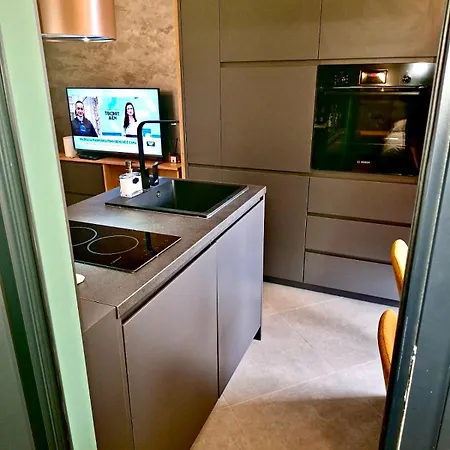 Апартамент арт център Варна