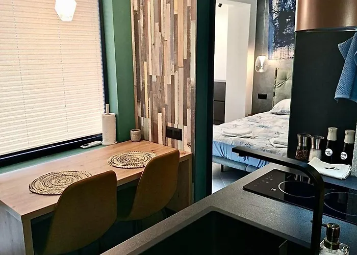 Апартамент арт център